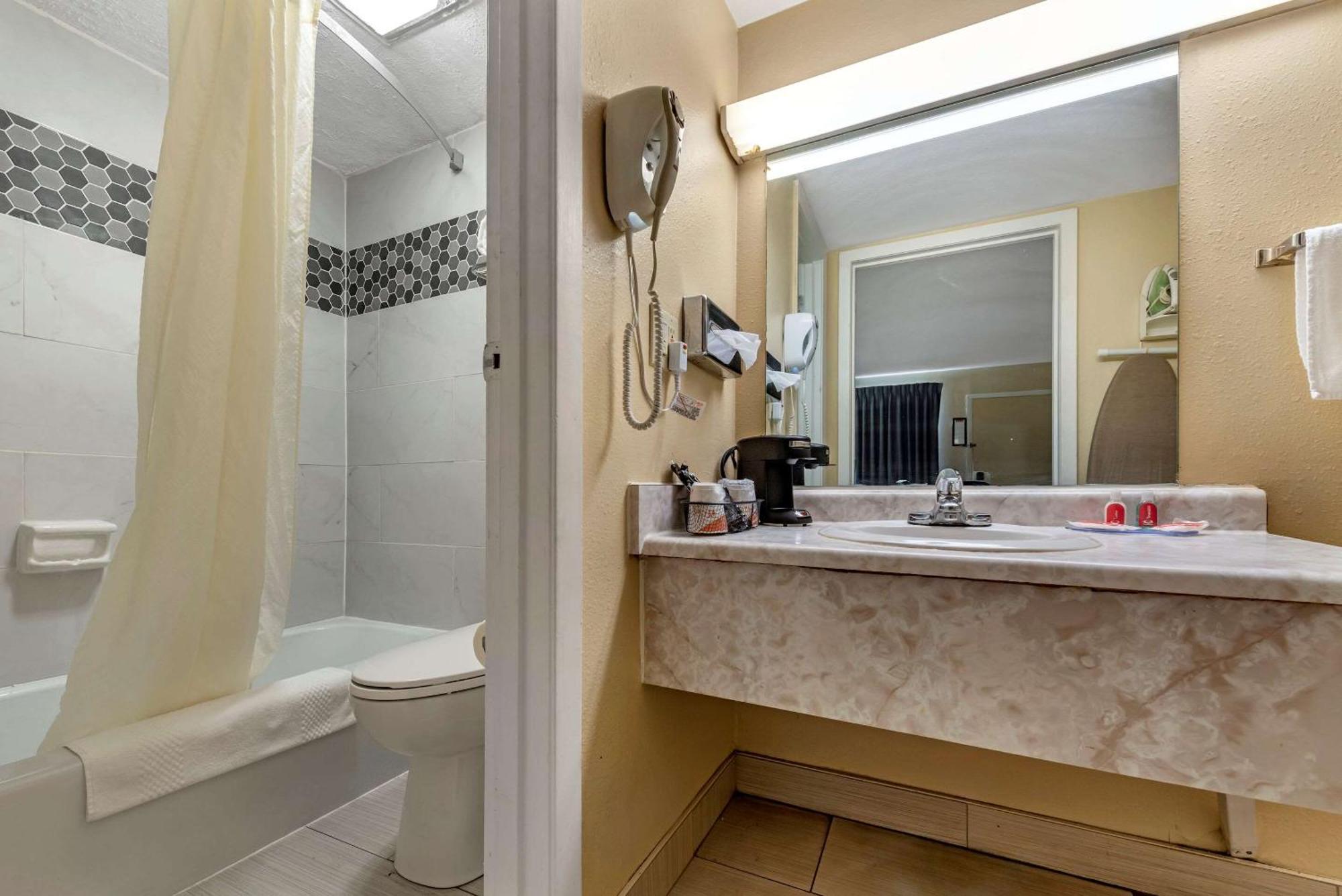 Econo Lodge Erlanger - Cincinnati Airport Dış mekan fotoğraf