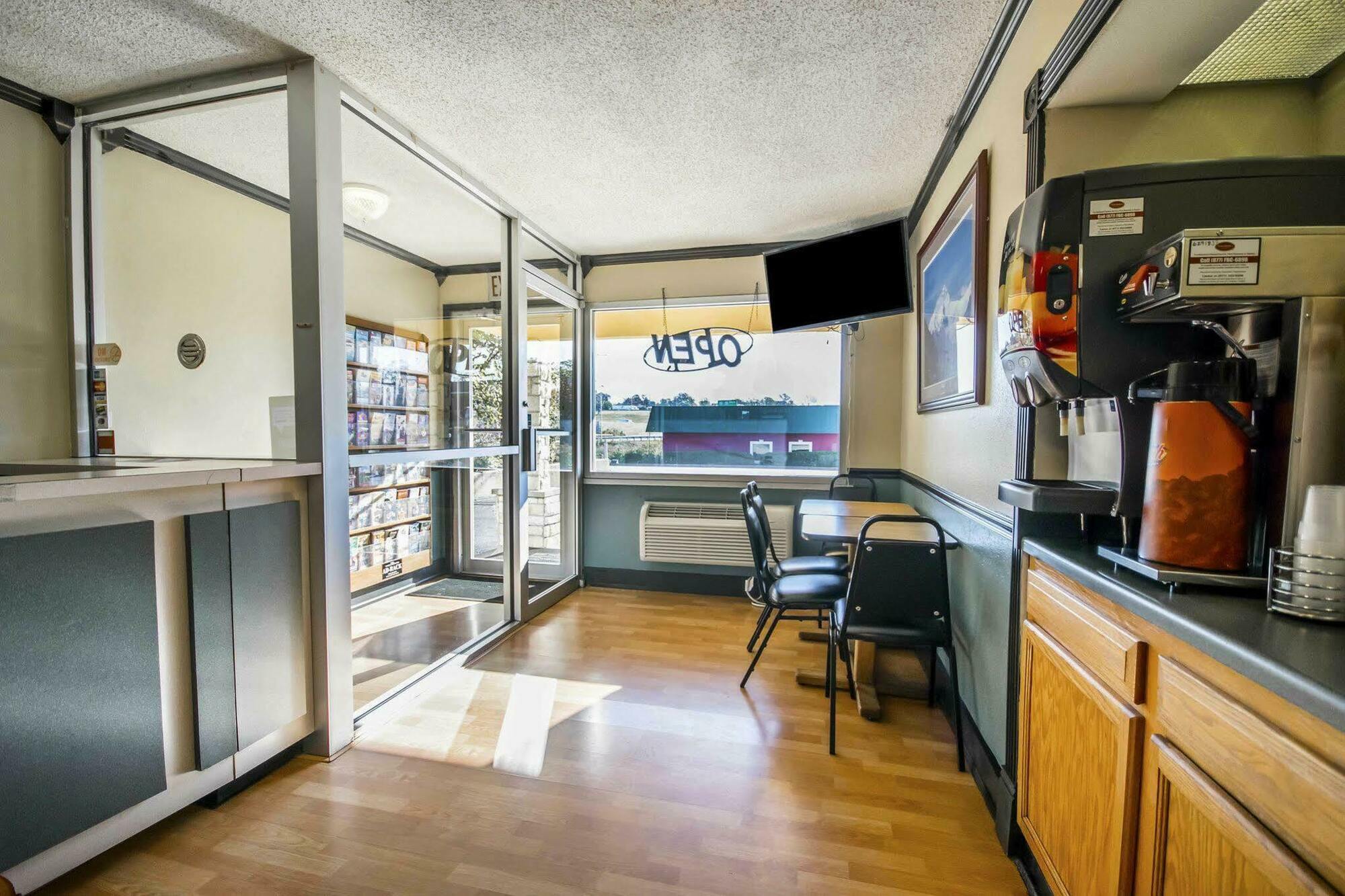 Econo Lodge Erlanger - Cincinnati Airport Dış mekan fotoğraf